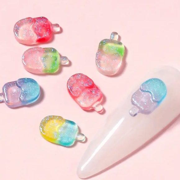 🆕 Mini Rainbow Popsicle Glitter Nail Charms - Picture 3 of 4